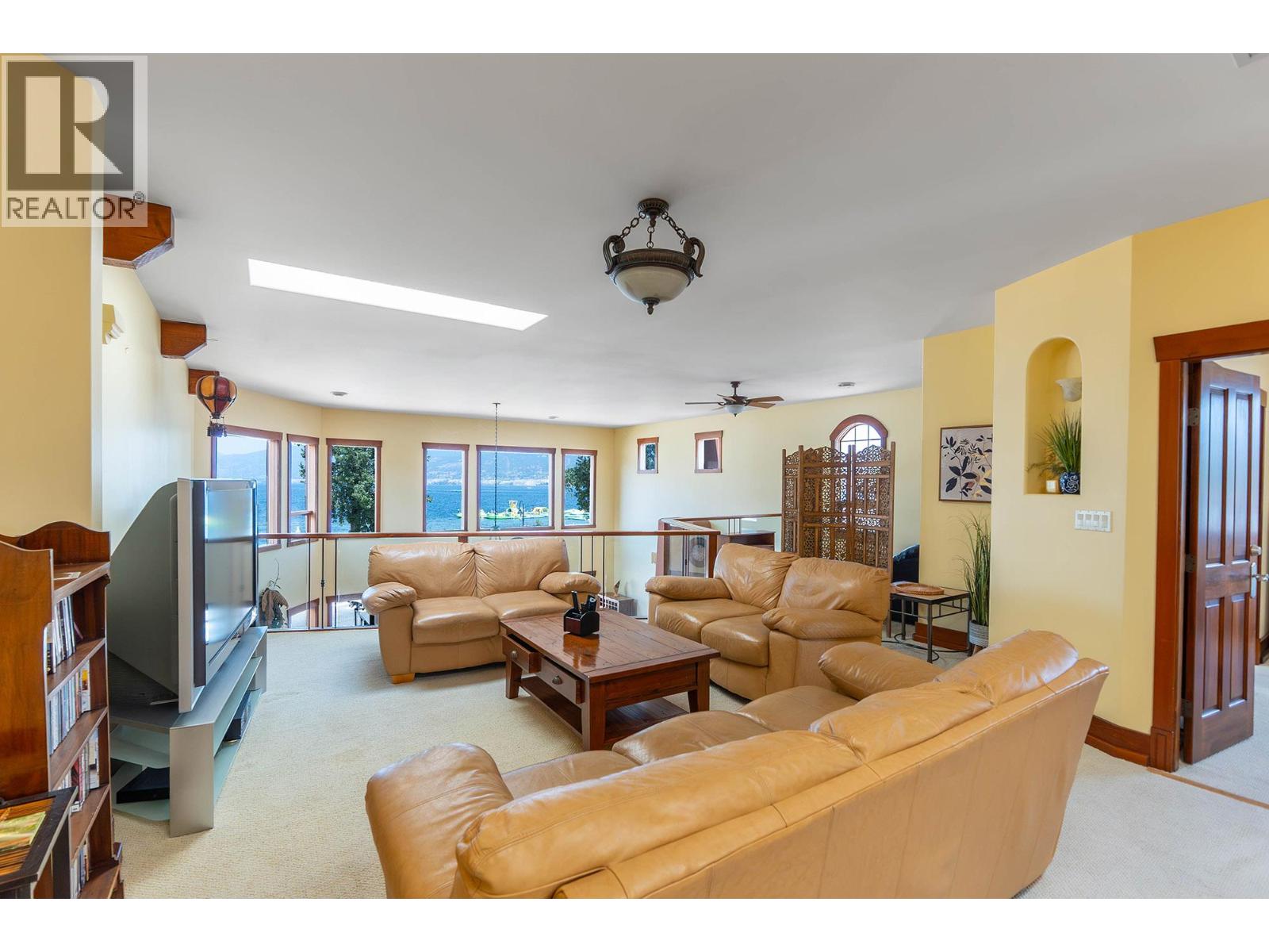 Unit 202 at Casa Grande Inn & Suites, 1070 Lakeshore Drive W, Penticton — upper living area