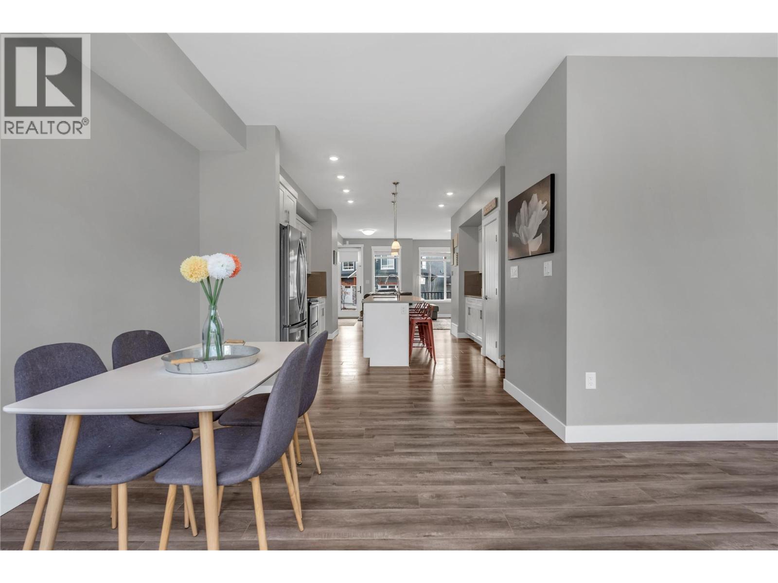 Unit 126 at Sendero Gate, 1115 Holden Road, Penticton — living room