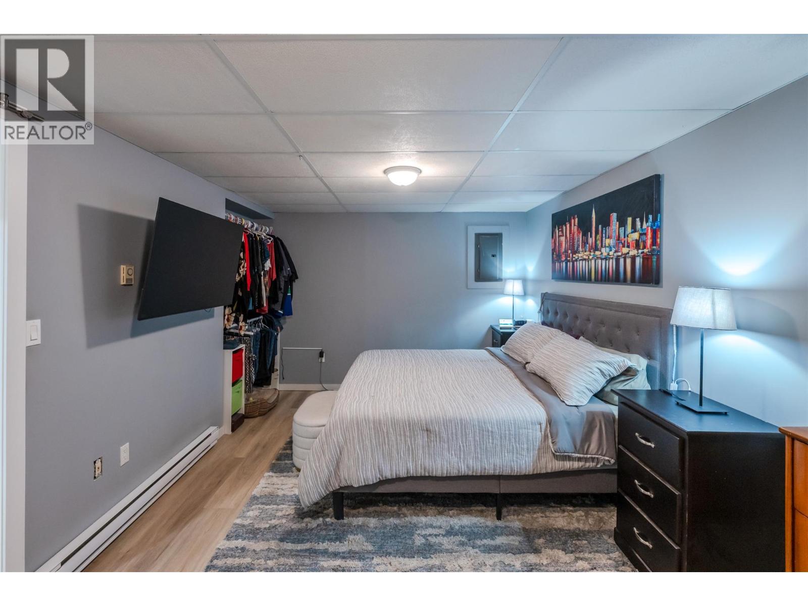 108 3372 South Main Street, Penticton — lower-level bedroom or flex room