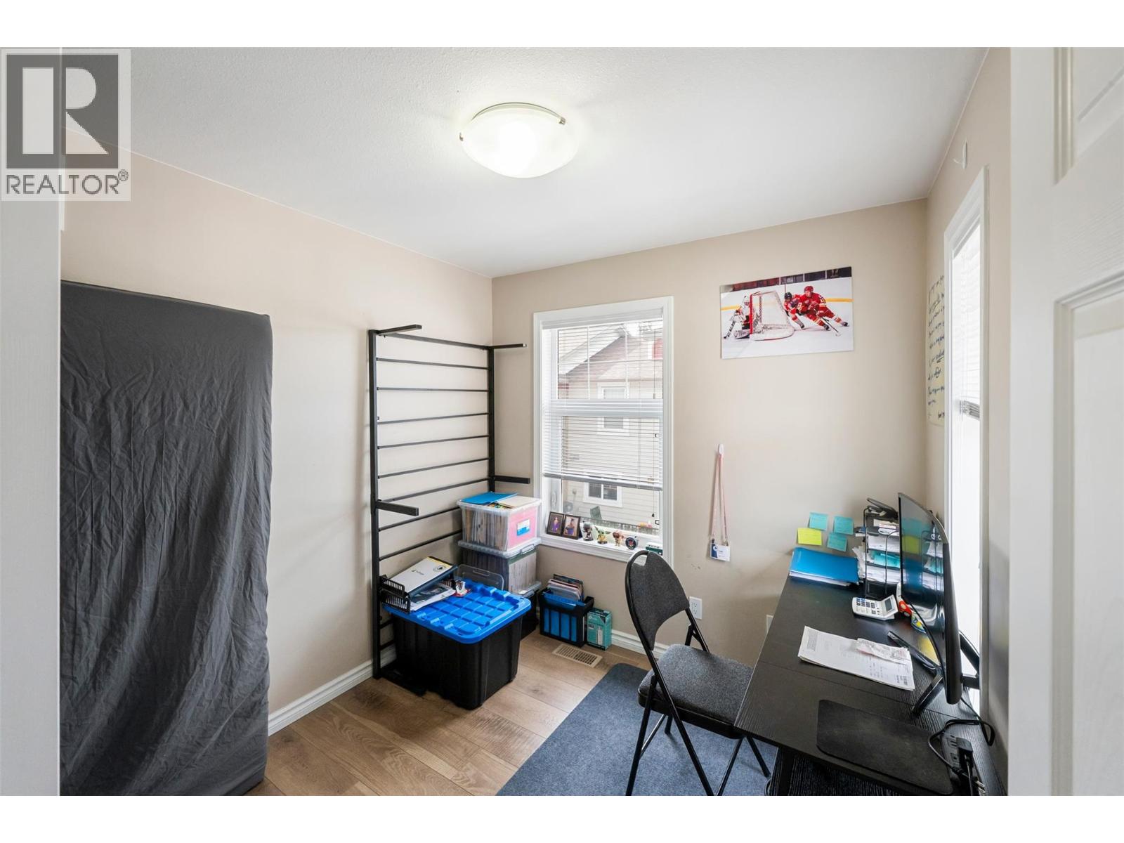 128 3363 Wilson Street, Penticton — secondary bedroom or office