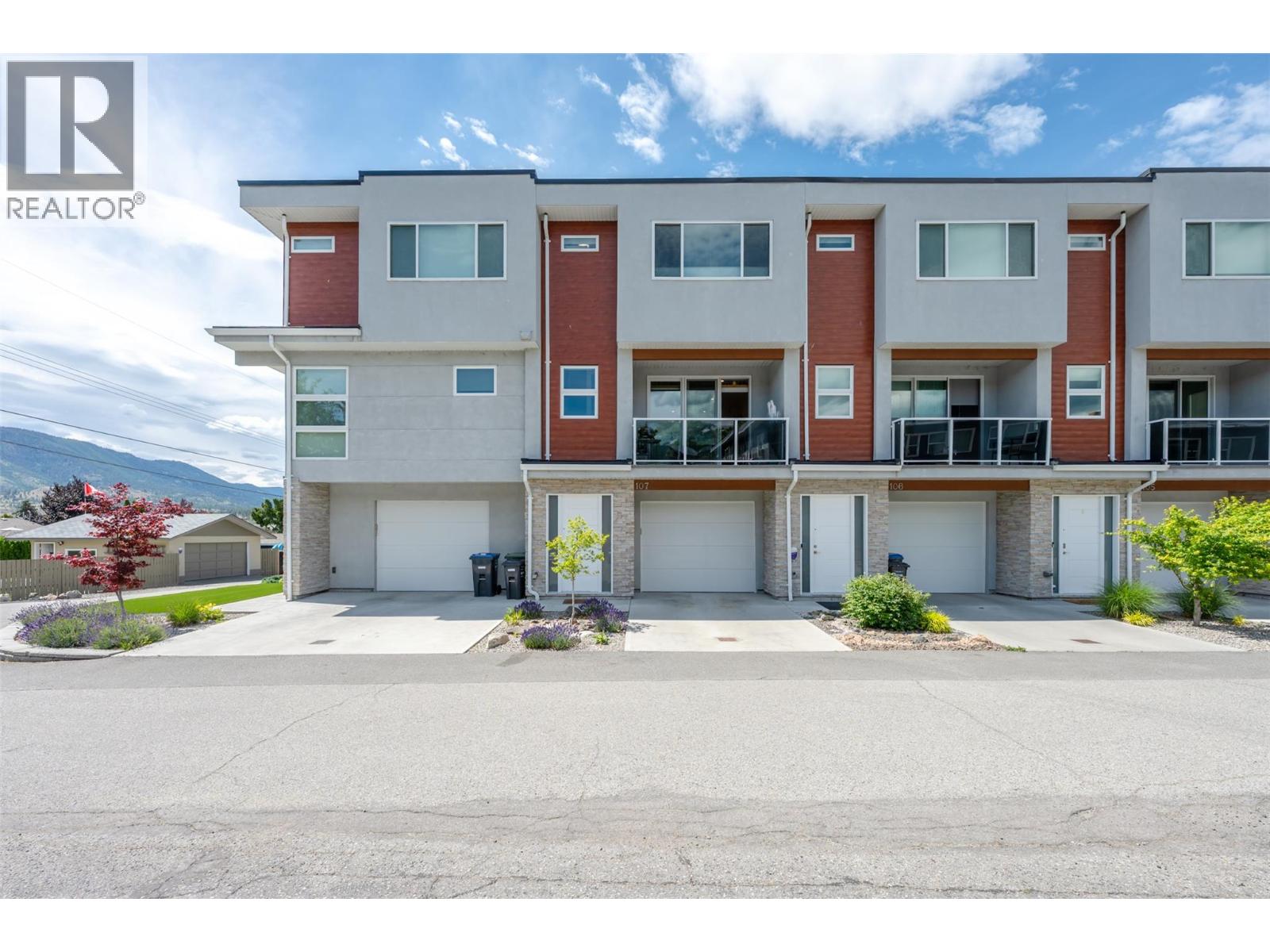 Front exterior of Unit 107 and the townhomes at 210 Scott Avenue, Penticton