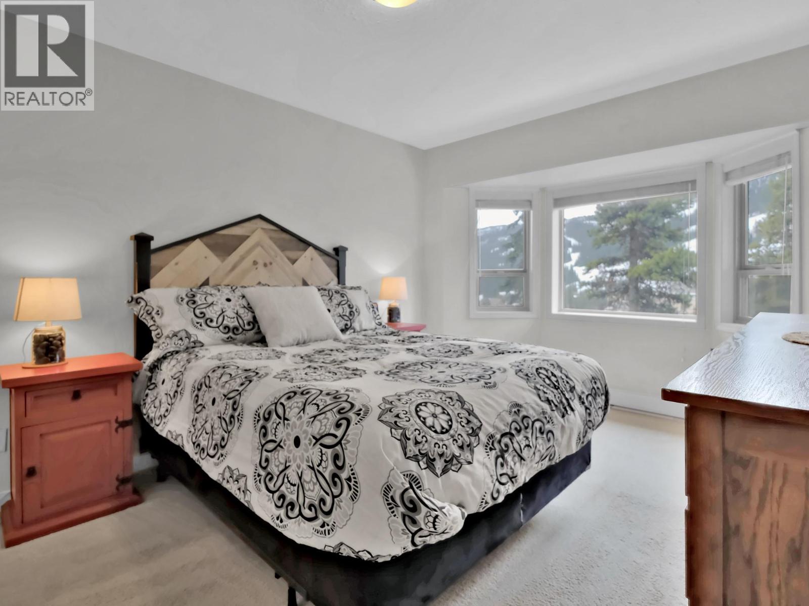 225 Clearview Road Unit 903 — primary bedroom