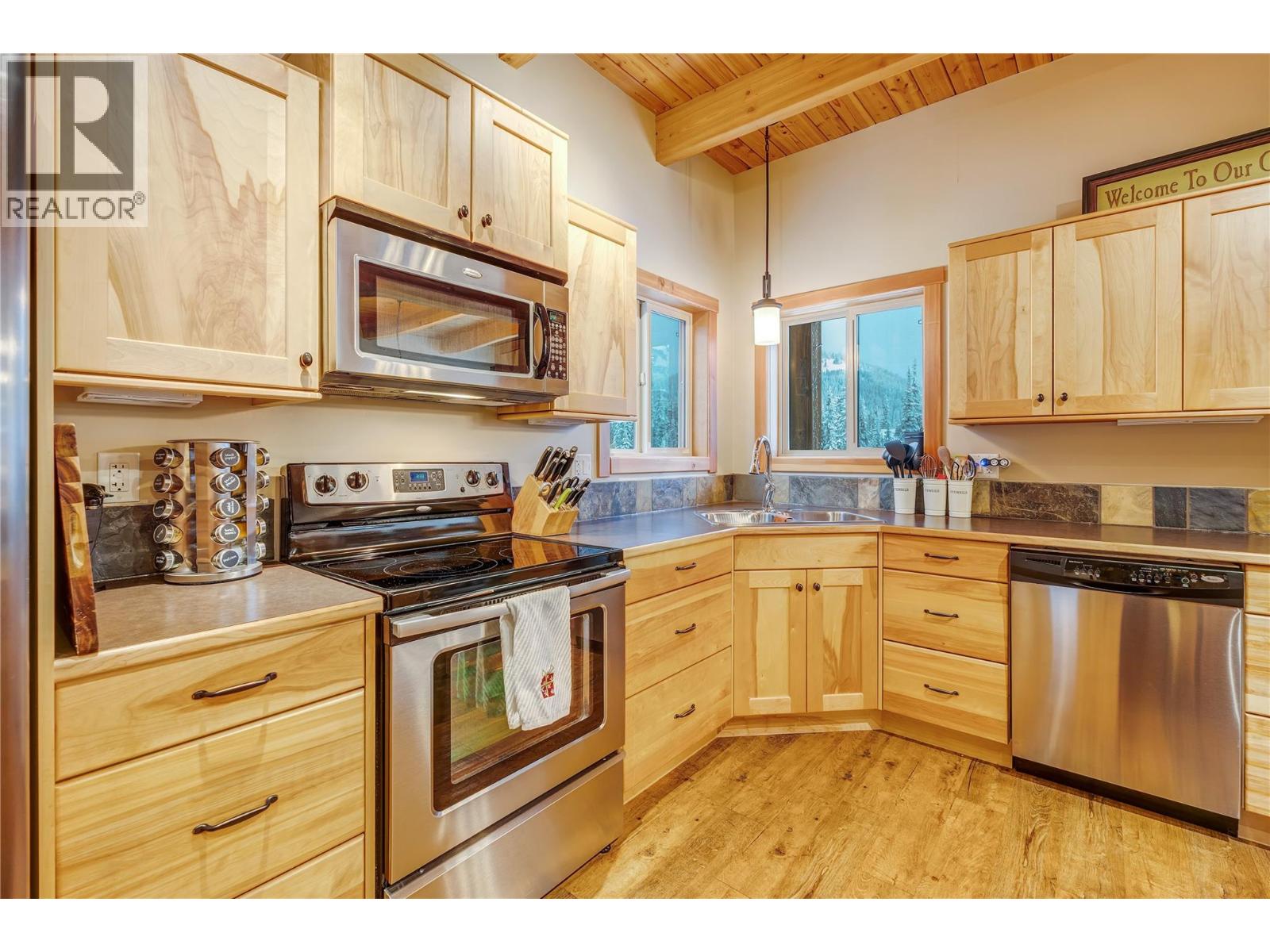 308 Creekview Road Unit 17 — wood kitchen