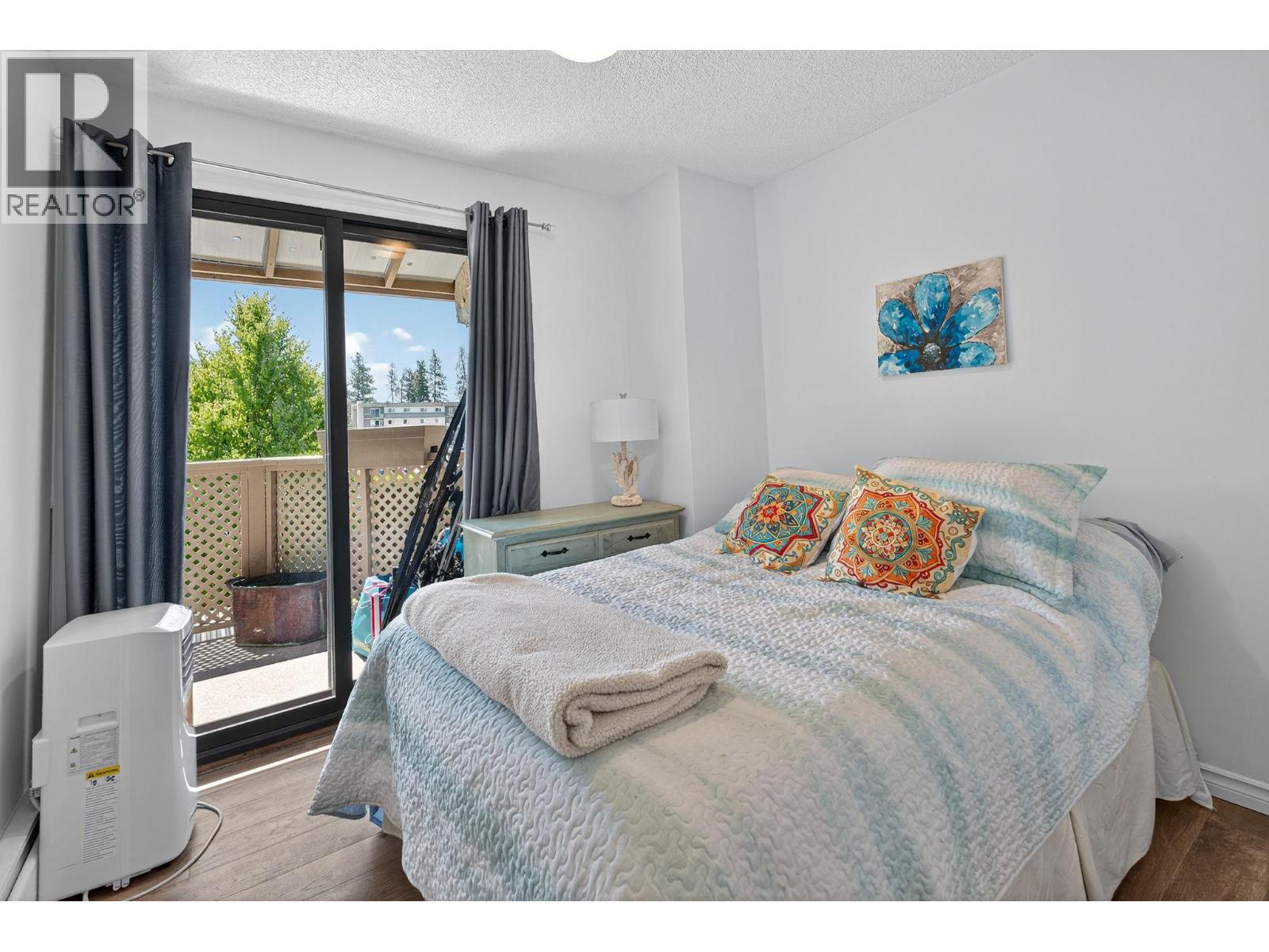 Unit 29 at Skaha Village, 310 Yorkton Avenue, Penticton — primary bedroom
