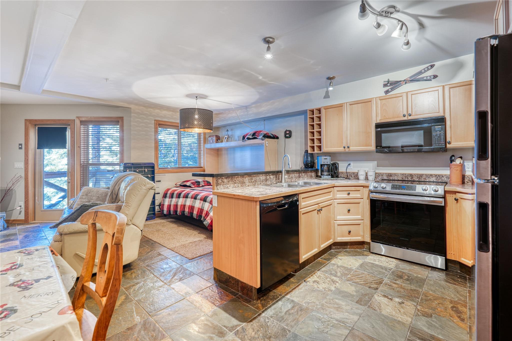Oversized open kitchen in Unit 3 at 360 Strayhorse Road, Apex Mountain.